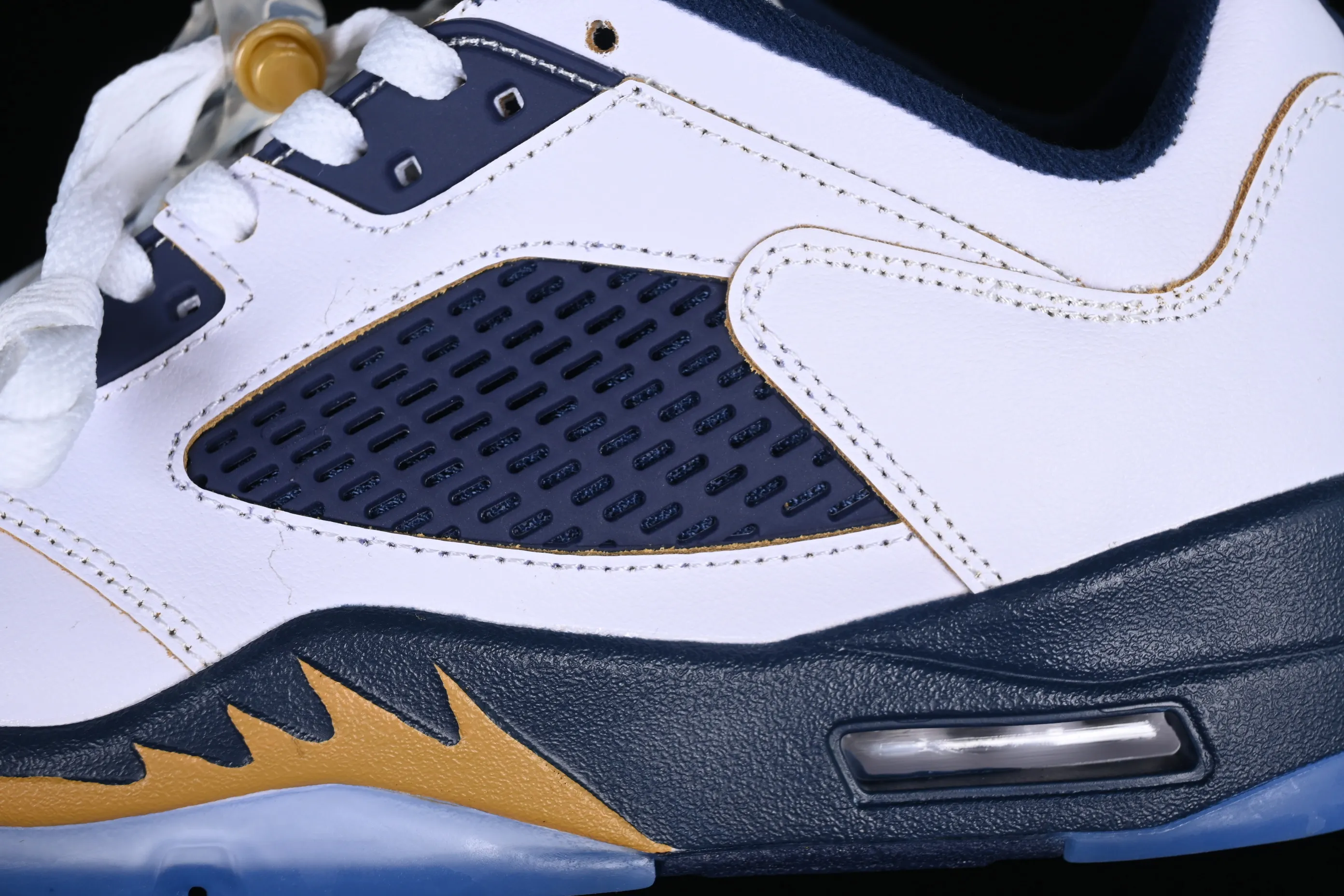 All categories Air Jordan Jordan series basketball shoes Air Jordan 5 Air Jordan 5 Low "Dunk From Above" AJ5 Joe 5 white and blue 819171-135